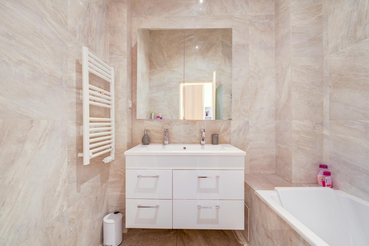 Luxury&design In Champs Elysées-lincoln *